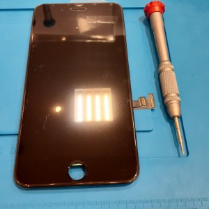 iPhone8 plus 液晶交換