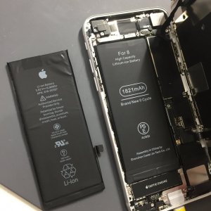 iPhone8 バッテリー交換