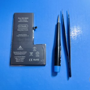 iPhoneXSMaxのバッテリー交換 バッテリーの減りが気になる…データも消えません!!15分で即日交換!!