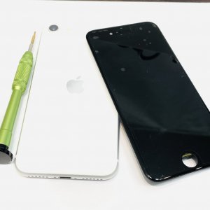 iPhoneSE2 液晶交換修理