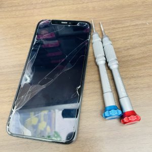 iPhone11Pro 液晶交換