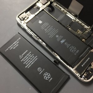 iPhone8 バッテリー交換
