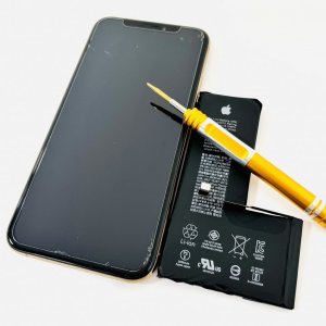 iPhoneXS バッテリー交換修理