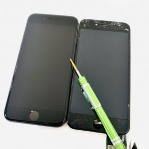 iPhone8 液晶交換修理