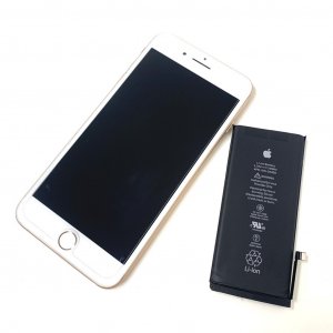iPhone8plus バッテリー交換修理