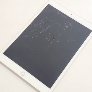 iPad 8 フロントパネル交換