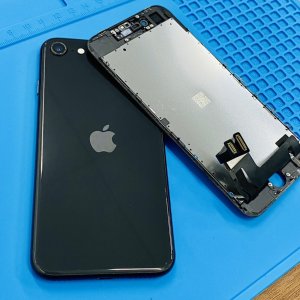 iPhoneSE2 液晶交換修理