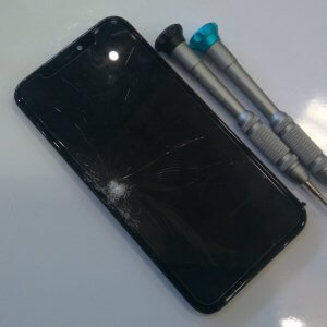 iPhone11 液晶交換