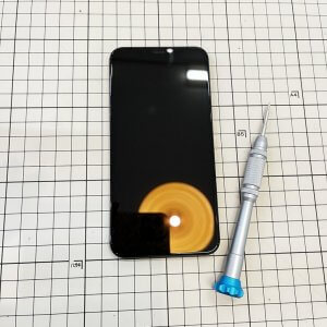 iPhoneXS フロントパネル交換