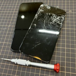 iPhone11 液晶交換