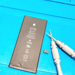 iPhone7+ バッテリー交換修理