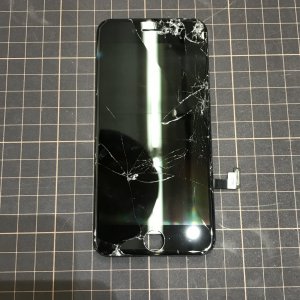 iPhone8 フロントパネル交換