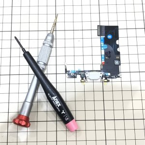 iPhone8 ライトニング交換