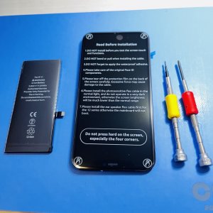 iPhone11 画面割れとバッテリーの同時修理…→予約不要で即日修理!!iPhone修理満足度NO.1の当店にお任せください!!