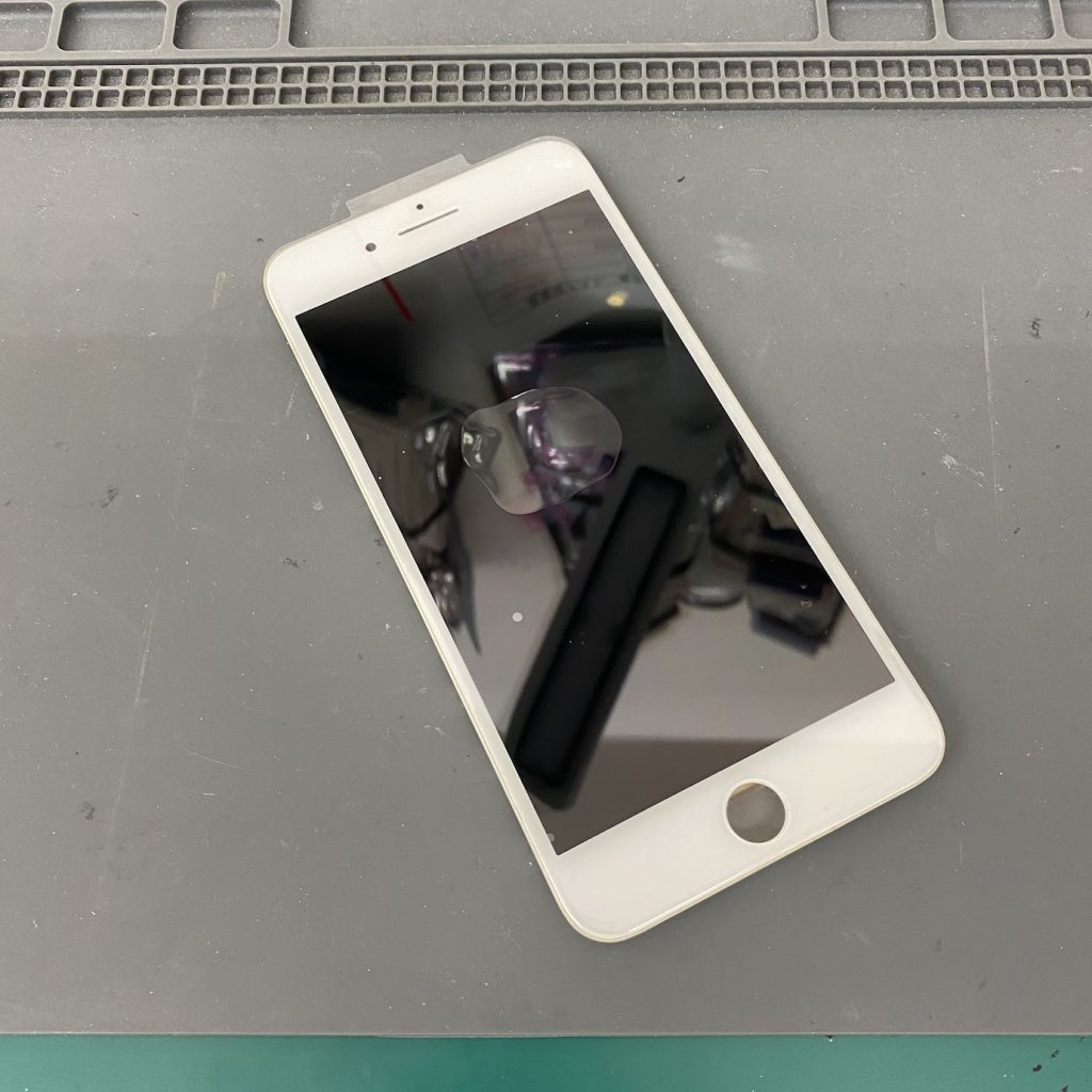 iPhone8Plus 液晶交換