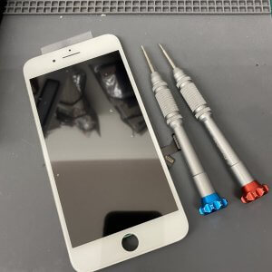 iPhone8Plus 液晶交換