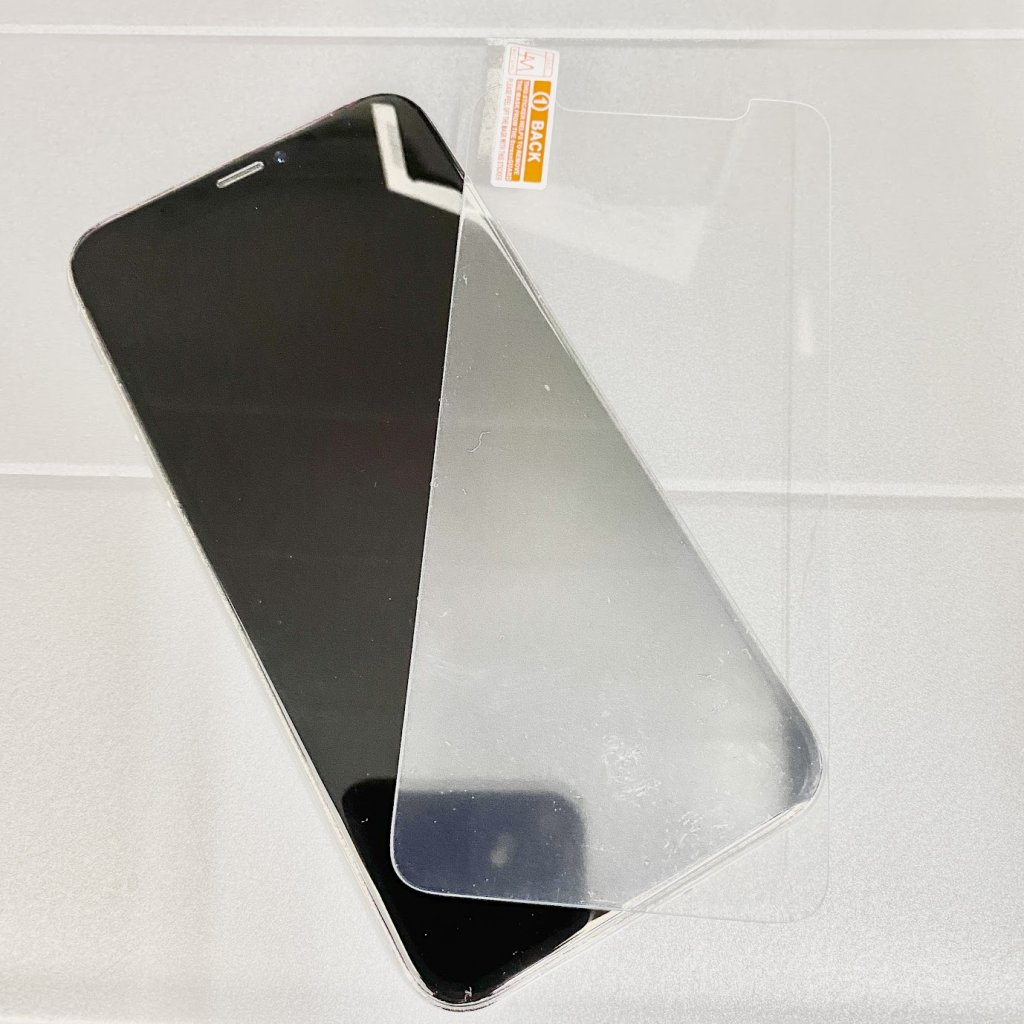 iPhoneXS 強化ガラスフィルム貼り付け