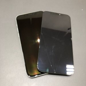 iPhone12 パネル交換