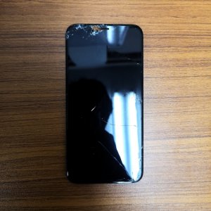 iPhone 11プロ パネル交換