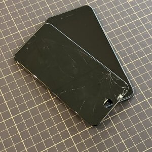 iPhoneSE2 フロントパネル交換