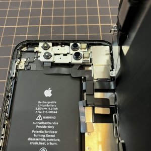 iPhone11 インカメラ修理