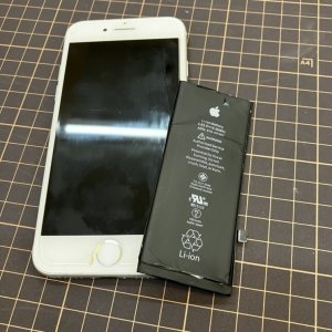 iPhone8 バッテリー交換