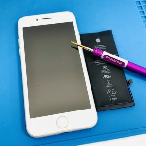 iPhone8バッテリー交換修理