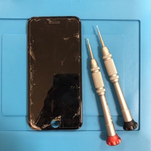 iPhoneSE2 パネル交換