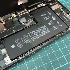 iPhoneXS バッテリー交換
