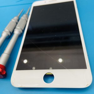 iPhone7Plus フロントパネル+バッテリー交換