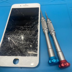 iPhone7Plus フロントパネル交換+バッテリー交換