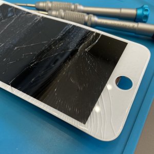 iPhone７Plus　パネル交換