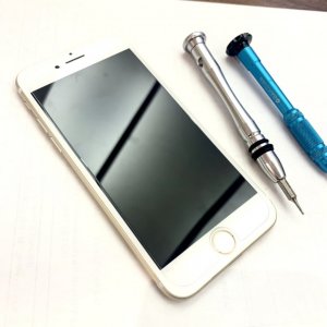 iPhone7　フロントパネル交換