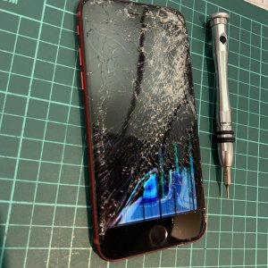 iPhone8　液晶交換