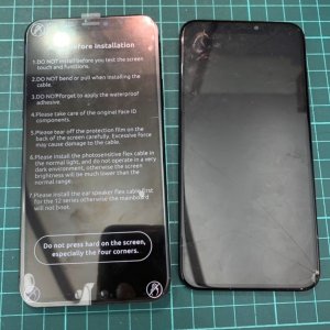 iPhoneXS　液晶交換