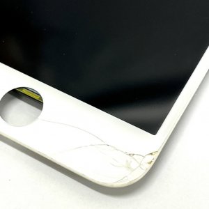 iPhone8 フロントパネル交換