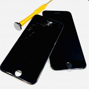 iPhoneSE2 フロントパネル交換修理