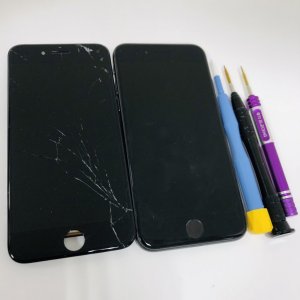 iPhone8液晶交換修理