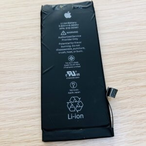 iPhone8 バッテリーが70％…お任せください即日対応！