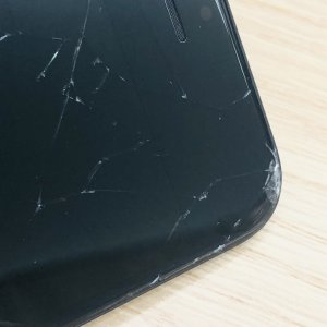 iPhone8 フロントパネル交換修理