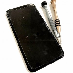 iPhone11 液晶交換