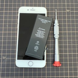 iPhone8 バッテリー交換