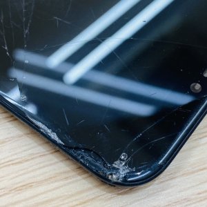 iPhoneXR ゴーストタッチ…お任せください!液晶交換で直ります!