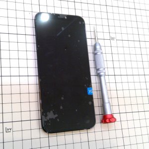 iPhone12 フロントパネル交換