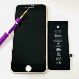 iPhone8バッテリー交換修理