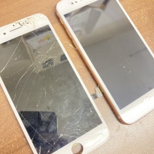 iPhone8 液晶画面交換 修理