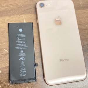 iPhone8 バッテリー 交換修理