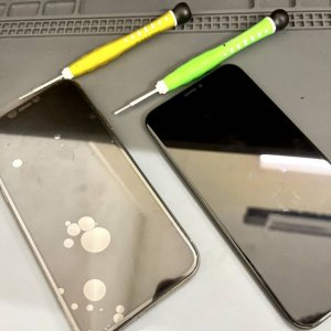 iPhone Xs 液晶交換