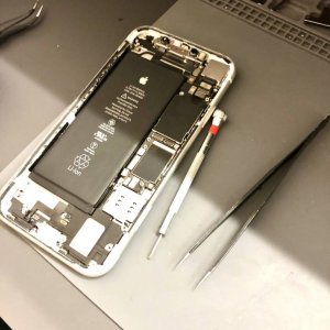 iPhoneXR　ライトニング修理