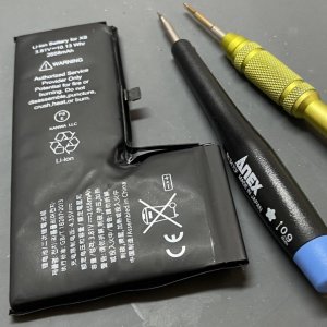 iPhoneXs バッテリー交換 膨張 アイフォンXs